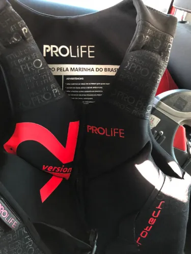 Colete Salva Vidas Prolife Protech V2 Vermelho Bem Conservado Pouco Usado