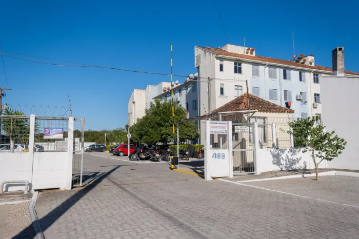 Apartamento de 2 dormitórios para aluguel no bairro Fragata em Pelotas RS com ótima locali