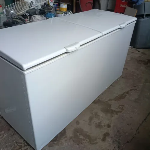 <br>Vendo lindo freezer ótimas condições