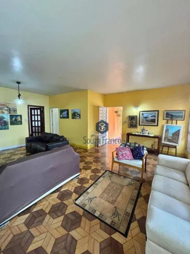 Casa de 290 m² e excelente localização por R$ 950.000 e locação por R$ 7.000 - Centro, Mog
