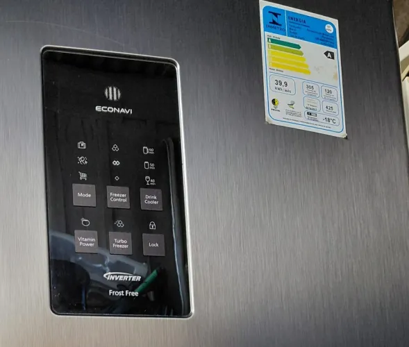 Geladeira Panasonic Frost Free inverter