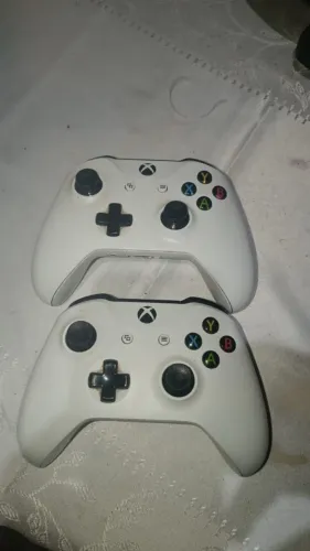 2 controles Xbox one