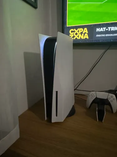 PLAYSTATION 5 1TB Com controle versão rara.