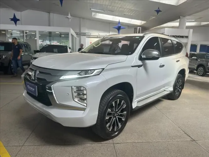 Mitsubishi Pajero Sport HPE 2.5 4X4 Diesel Aut. 2024