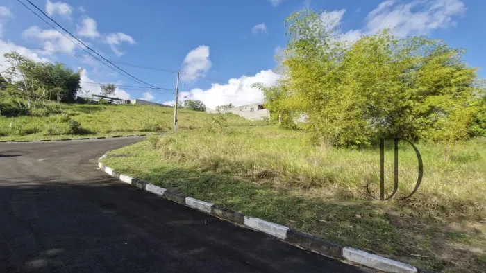 Fazenda Real: Entrada de R$50.000 e mensais de R$2.500. Corre! É plano, nascente, no alto,