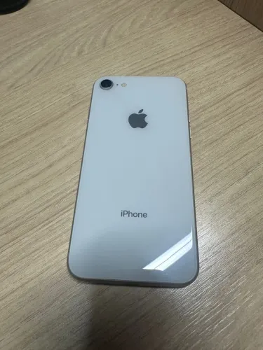 iPhone 8