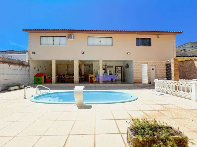 Casa com 7 dormitórios para alugar, 508 m² por R$ 11.297,90/mês - Itaipu - Niterói/RJ