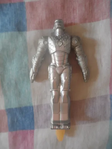Boneco Homem de Ferro prateado do Burger King 11,5 cm de comprimento