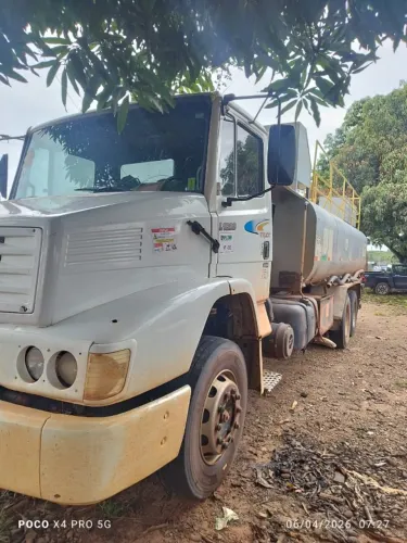 Caminhão Pipa Mercedes L 1620 2004
