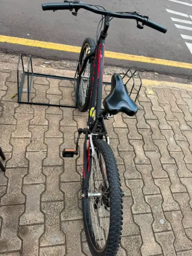 Bicicleta Caloi Aro 24 com marchas Usada