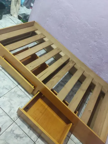 Cama de solteiro