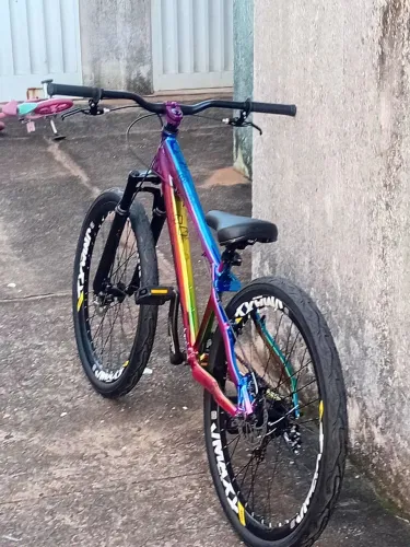 Vendo bicicleta gta camaleão sem detalhes