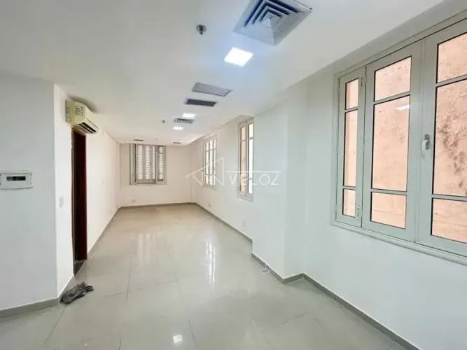 Sala - / Comercial / Catete