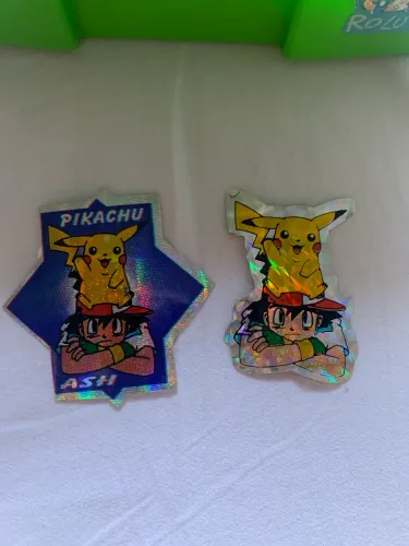 Figurinha holográfica Pokémon