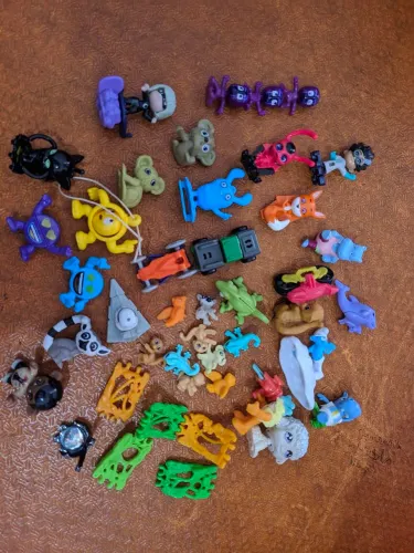 Lote Brinquedos Kinder Ovo