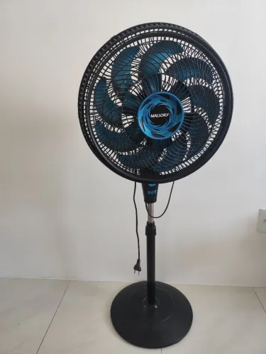 Ventilador Mallory de coluna com controle remoto