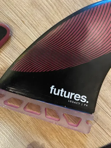 Quilha futures Pivot Média 