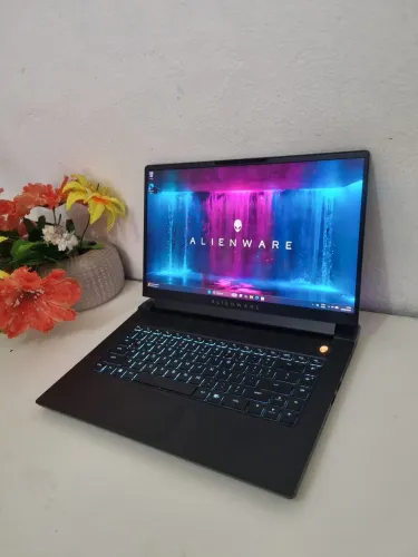 Alienware m15 r7 i9 12th