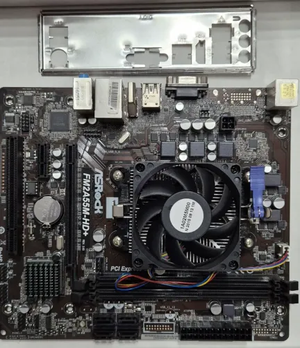 Placa Mãe Asrock FM2A55M-HD+ e Processador AMD Athlon A4-6300