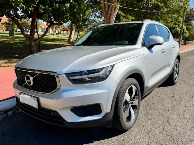 Volvo XC40 T-4 2.0 190cv FWD 2019