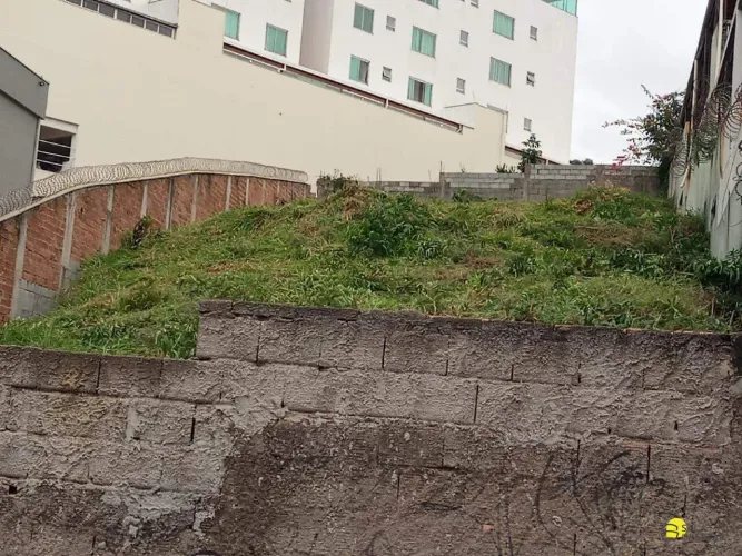 Lote 720m² no Bairro Diamante (BH)