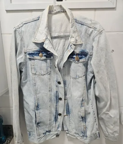 jaqueta jeans custom asas e respingos Savanah