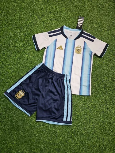 Conjunto Infantil Argentina - Campeão do Mundo (3 Estrelas) ?