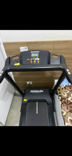 Esteira Athetic 120 kg semi nova