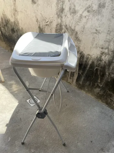 Vendo trocador e banheira 2 em 1