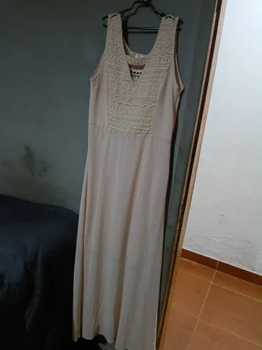 Vestido de festa bege G