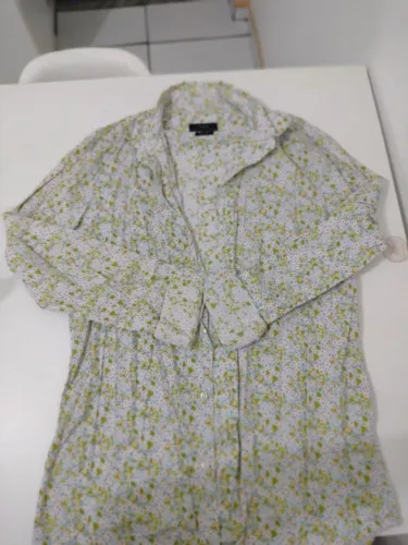 Blusa pegada esporte veste com jeans 