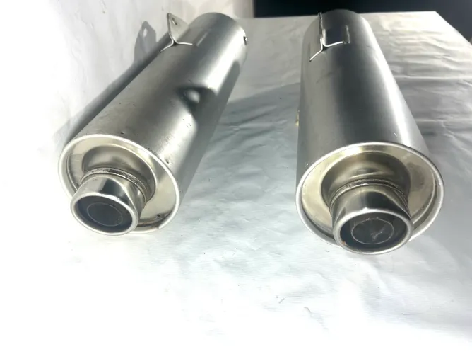 Escapamentos originais Suzuki GSXR 1100 de 1993 a 1998 usados