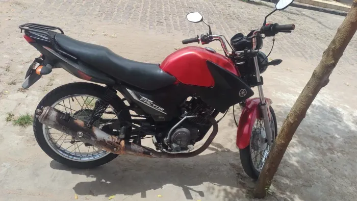 Moto primeira pra interior 