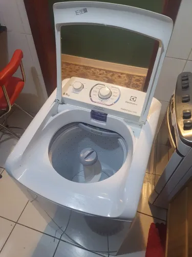 Máquina de Lavar Eletrolux 8,5 kg Essential Care FUNCIONANDO PERFEITAMENTE