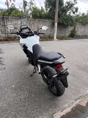 Moto zera, pra pessoas exigentes. Troco por xre bico m, 160, sahara, lander