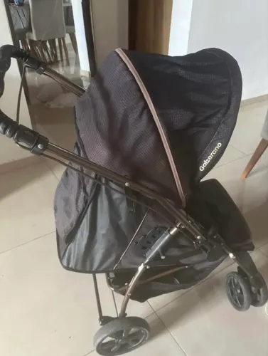 Carrinho de bebê galzerano