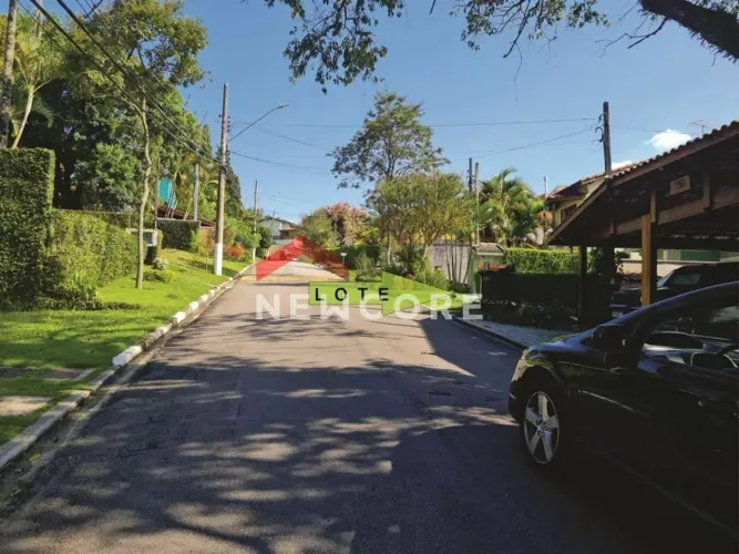 Lote em condomínio em Rua Jahú - Parque Paulistano - Cotia/SP