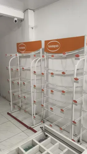 Expositor Havaianas