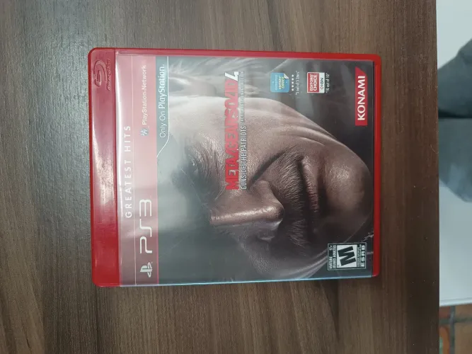 Metal Gear Solid 4 PS3 Original (mais games na descrição)