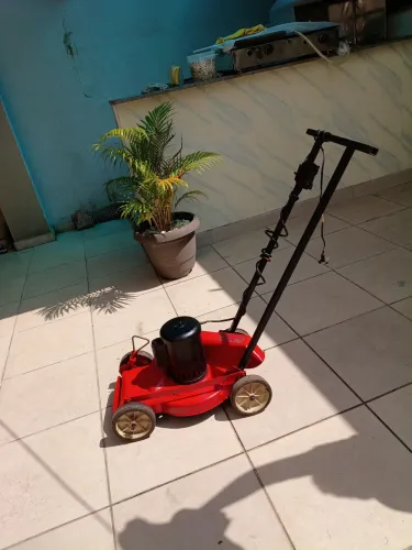 Roçadeira Elétrica