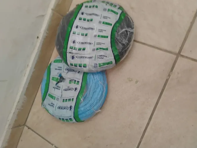 Vendo fio flexível 4mm lacrado $300