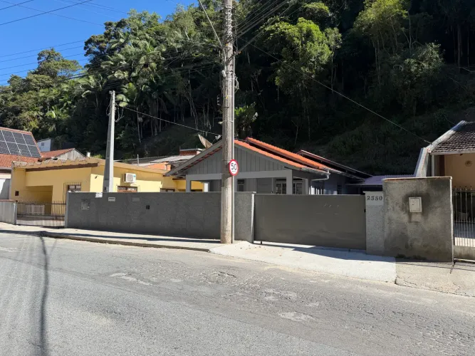 Casa bairro Glória/Garcia totalmente reformada