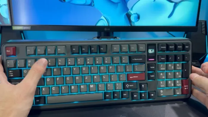 Teclado mecânico gamer full size ( Mechlands vibe 99 )