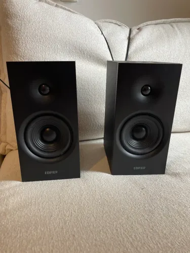 Monitor de Áudio Edifier R1080BT Bluetooth 24W RMS - Excelente Estado