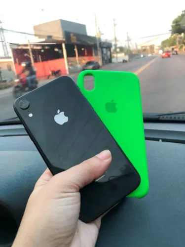 iPhone XR 64