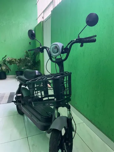 Bike elétrica funcionando porém precisa trocar a bateria tá descarregando rápido 