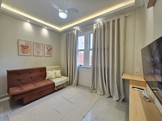 Apartamento totalmente reformado e mobiliado no centro do Rio 