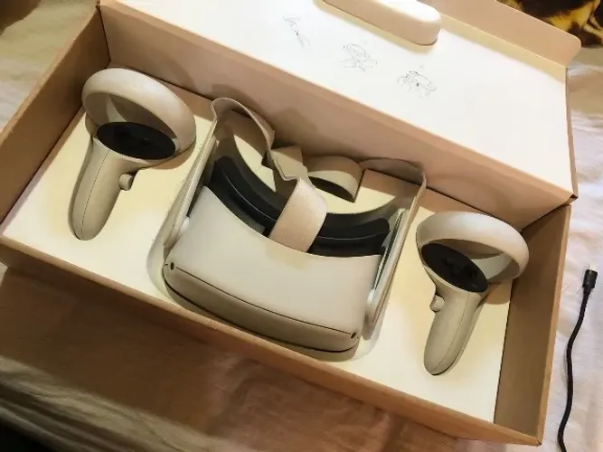 OCULUS QUEST 2