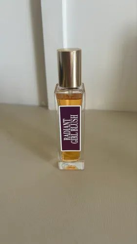 Radiant Girl Blush Primacial - pouco usado