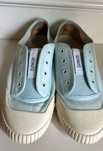 Tênis schutz azul claro 37